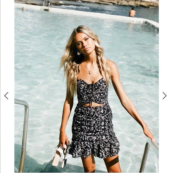 Sabo Skirt Floral Draw Dress NWT - Picture 1 of 6